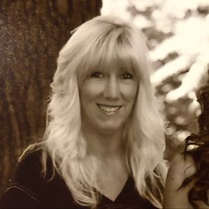 Meet your Posher, Carla